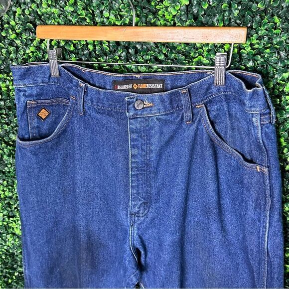 Men’s Wrangler Flame Resistant Blue Denim Jeans Sz 38x32 - Picture 2 of 5